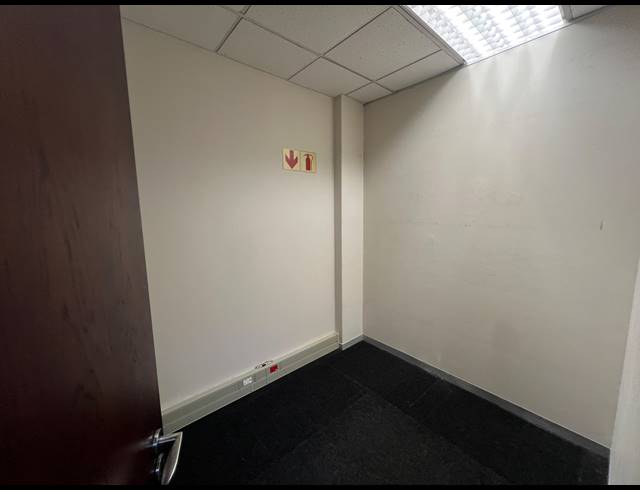 120M² OFFICE FOR SALE IN UMHLANGA RIDGE